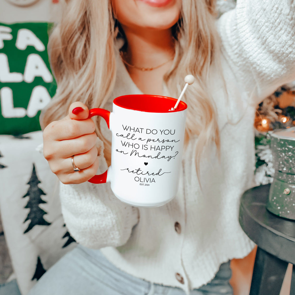Personalisierte Tasse: Wie nennt man jemanden, der montags glücklich ist?