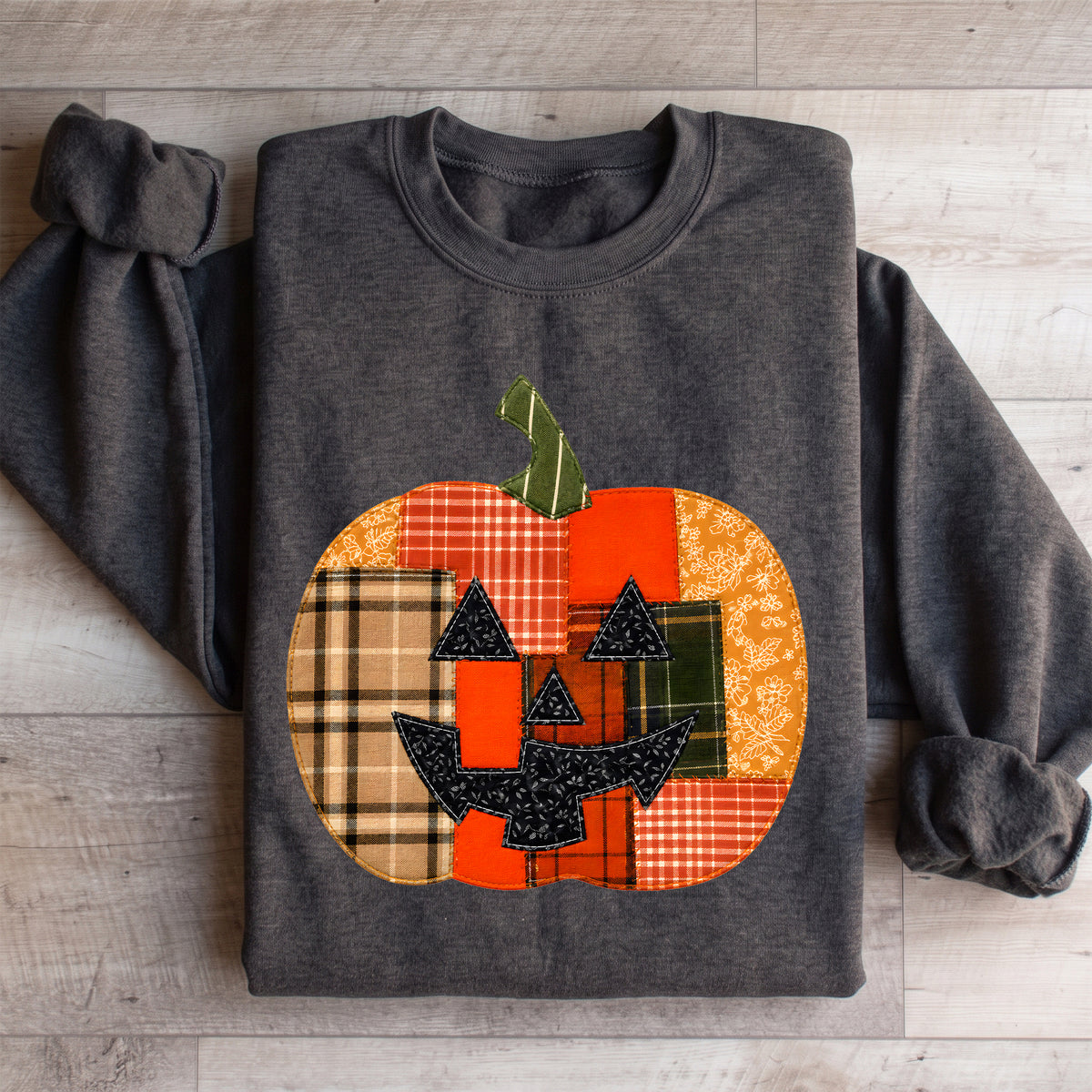 Sudadera con calabaza de retales