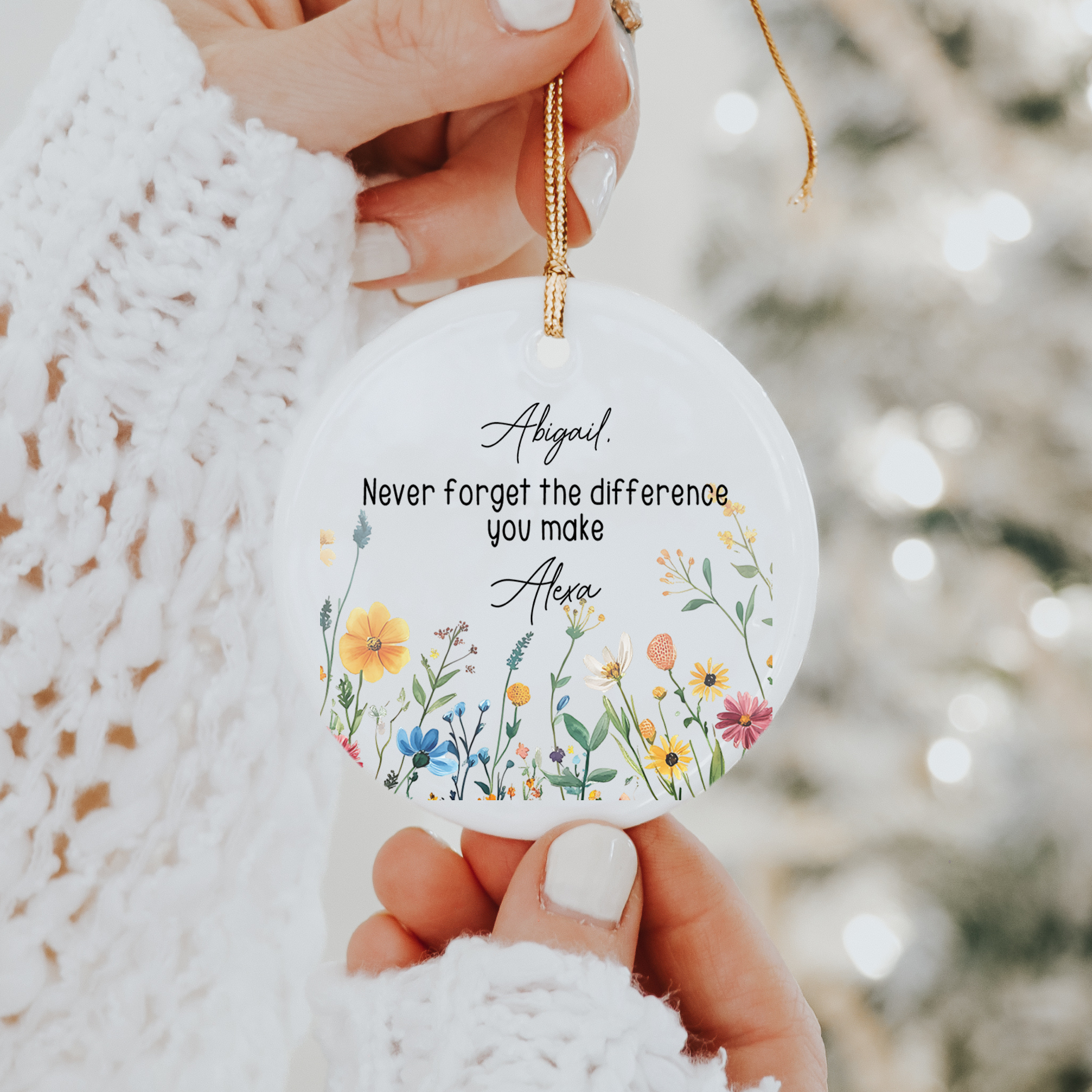 Personalized Never Forget The Difference You Make Friend Ornament