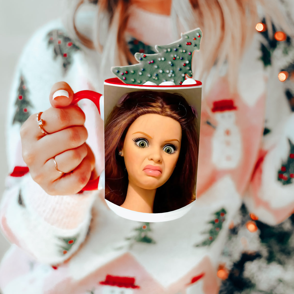 Kaffeetasse mit Ekel-Doll-Meme