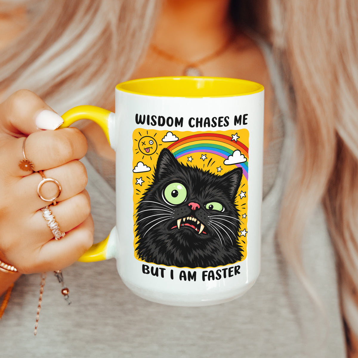 Tasse „Die Weisheit jagt mich, aber ich bin schneller“