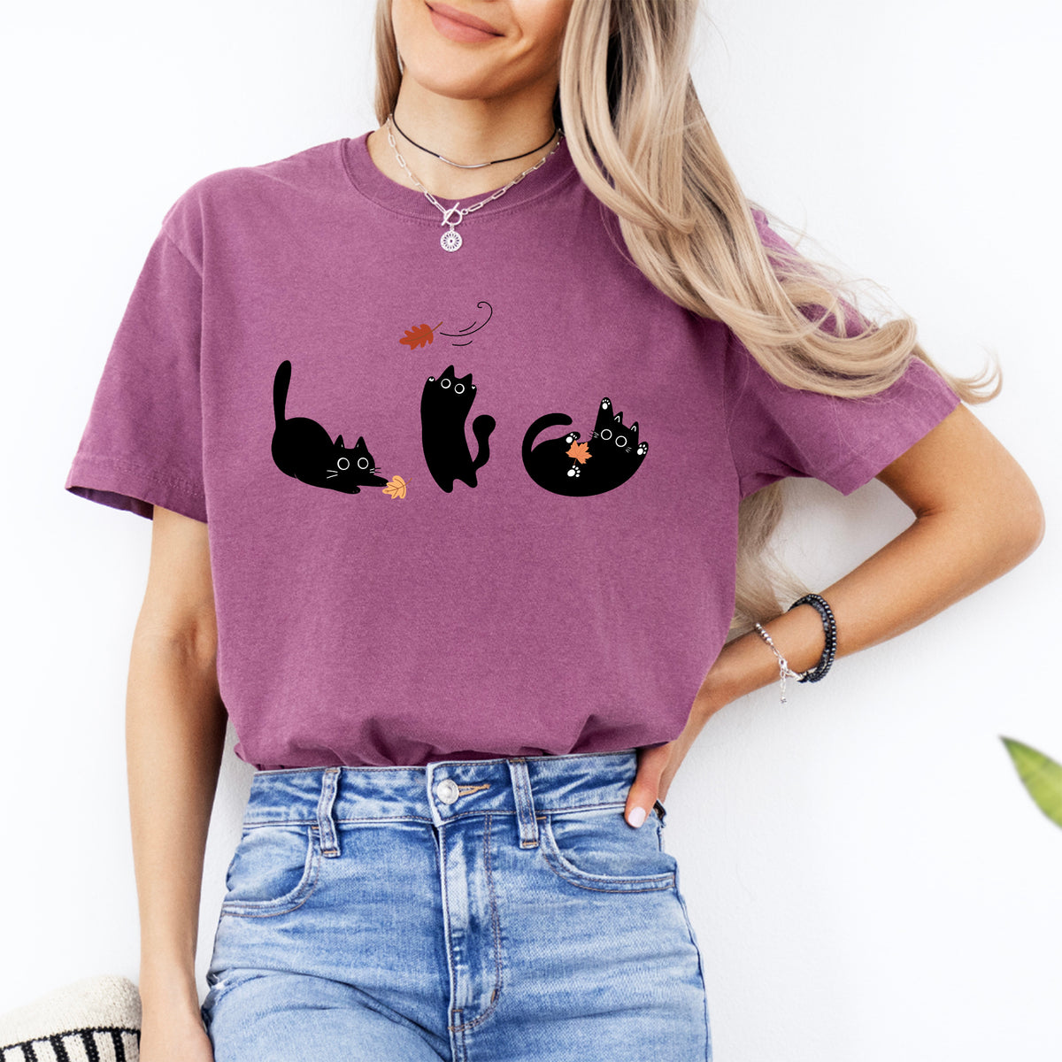 T-shirt Chats noirs et feuilles d’automne