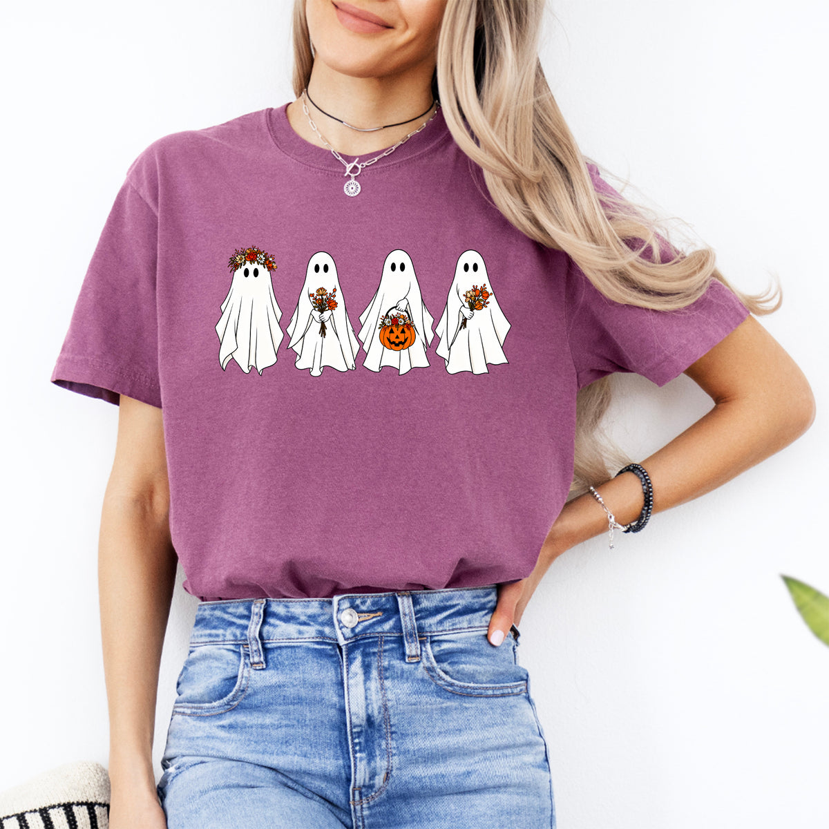 Camiseta gráfica de fantasmas florales en ramo otoñal - Camisa casual bonita y espeluznante de otoño