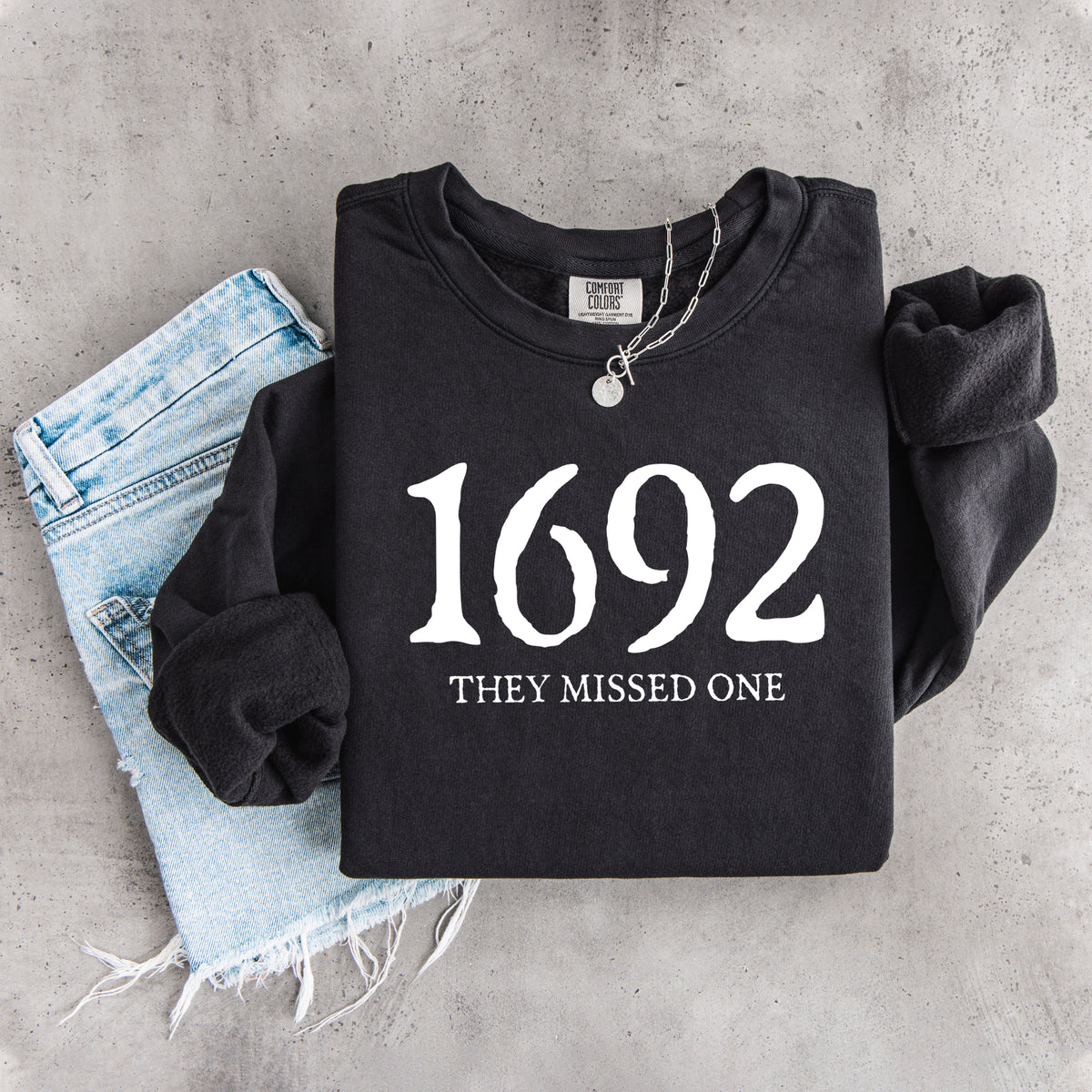 1692 Sie haben ein Sweatshirt vergessen