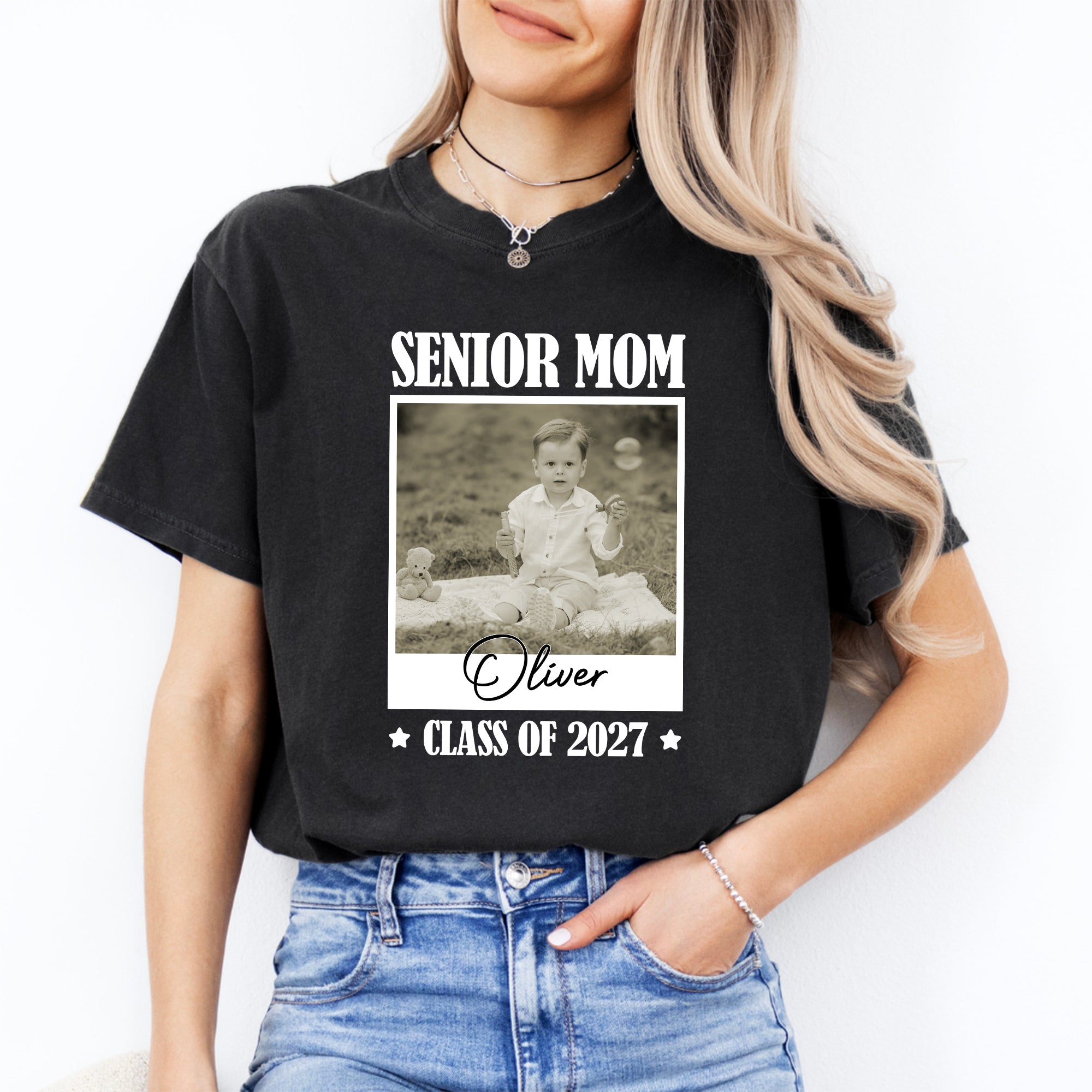 Personalized Senior Mom 2027 Tee