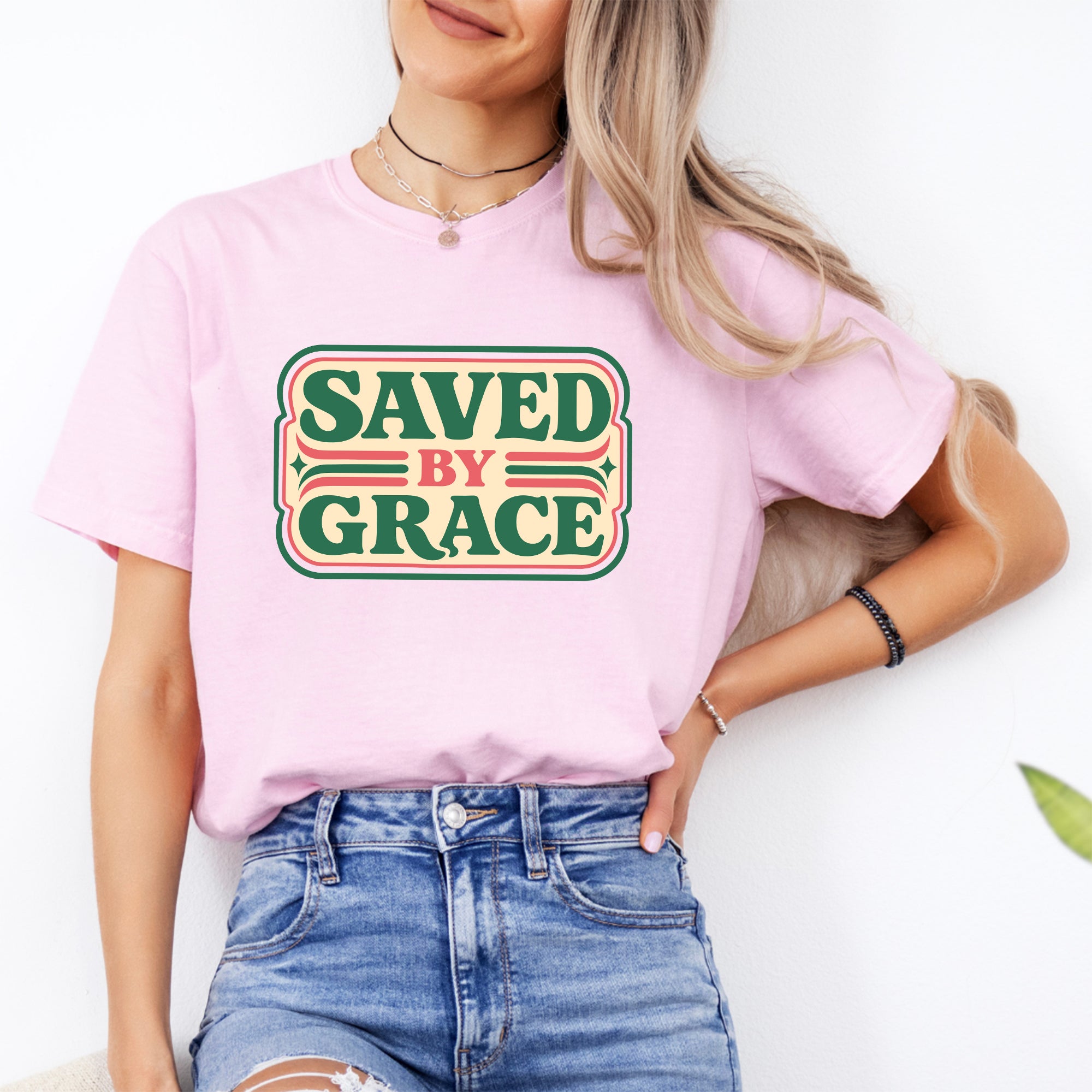 T-shirt « Sauvée par la grâce »
