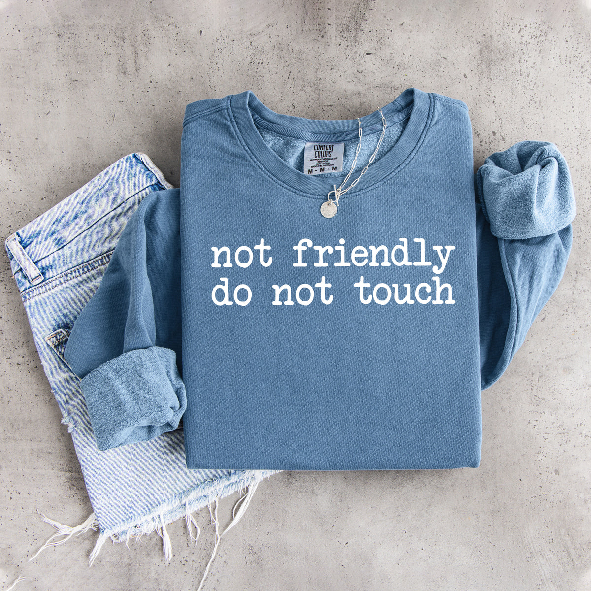 Sudadera «No soy amigable, no tocar»