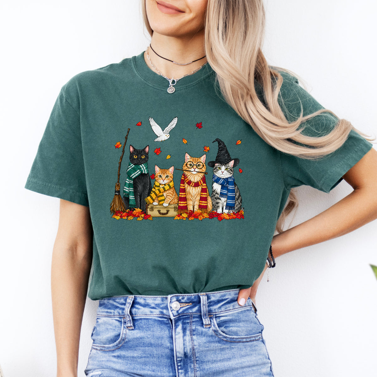 T-shirt d’Halloween avec des chats sorciers