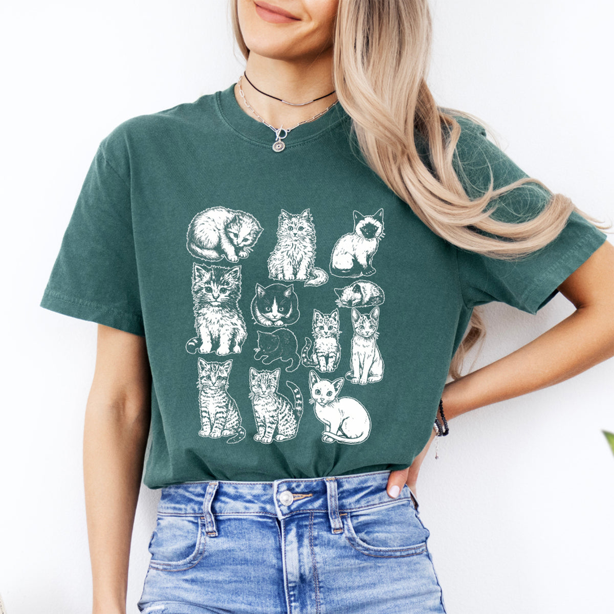 T-shirt ras-de-cou graphique vintage avec croquis de chaton à l’encre