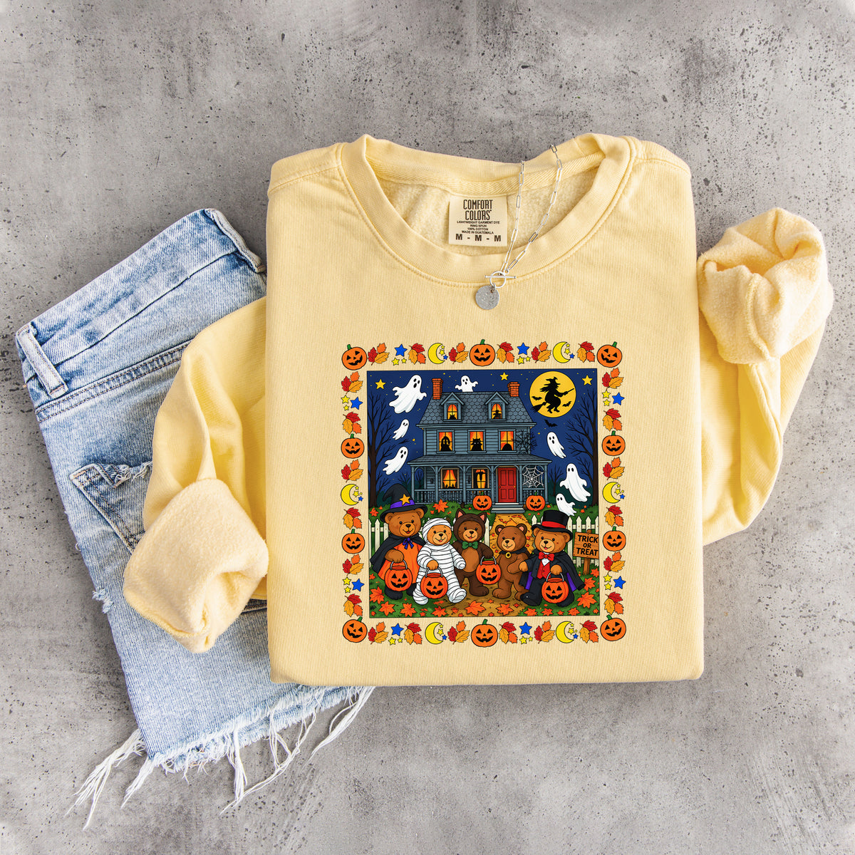 Sweat-shirt à col rond « Trick Or Treat Bears Haunted House »