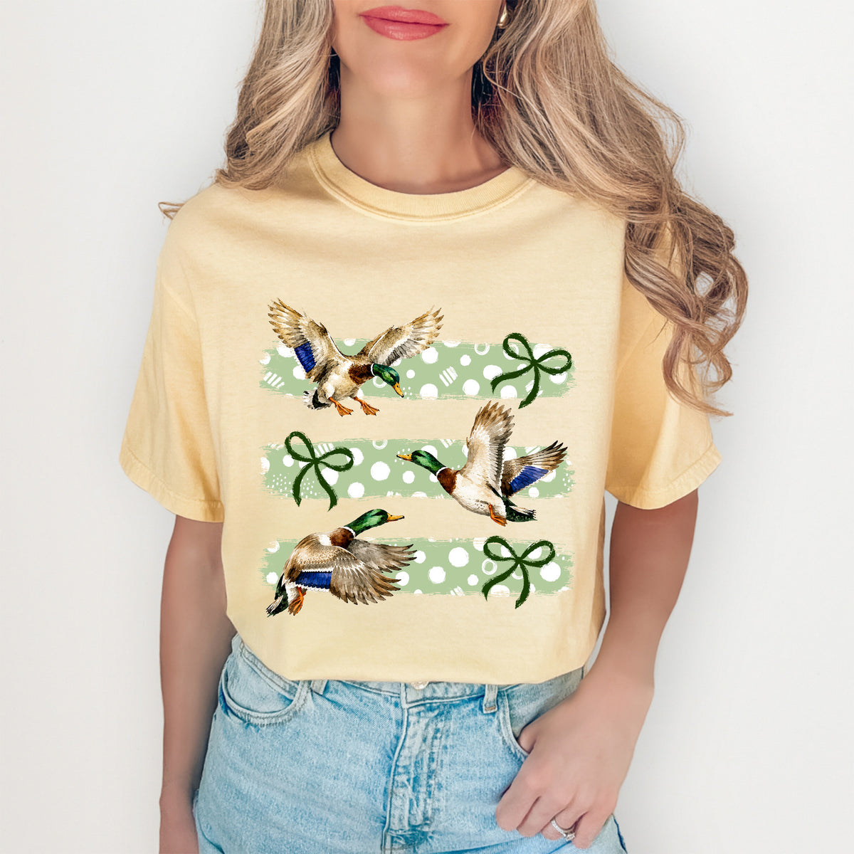 Retro Mallard Duck Graphic Top – Vintage Wildlife Outdoor Art