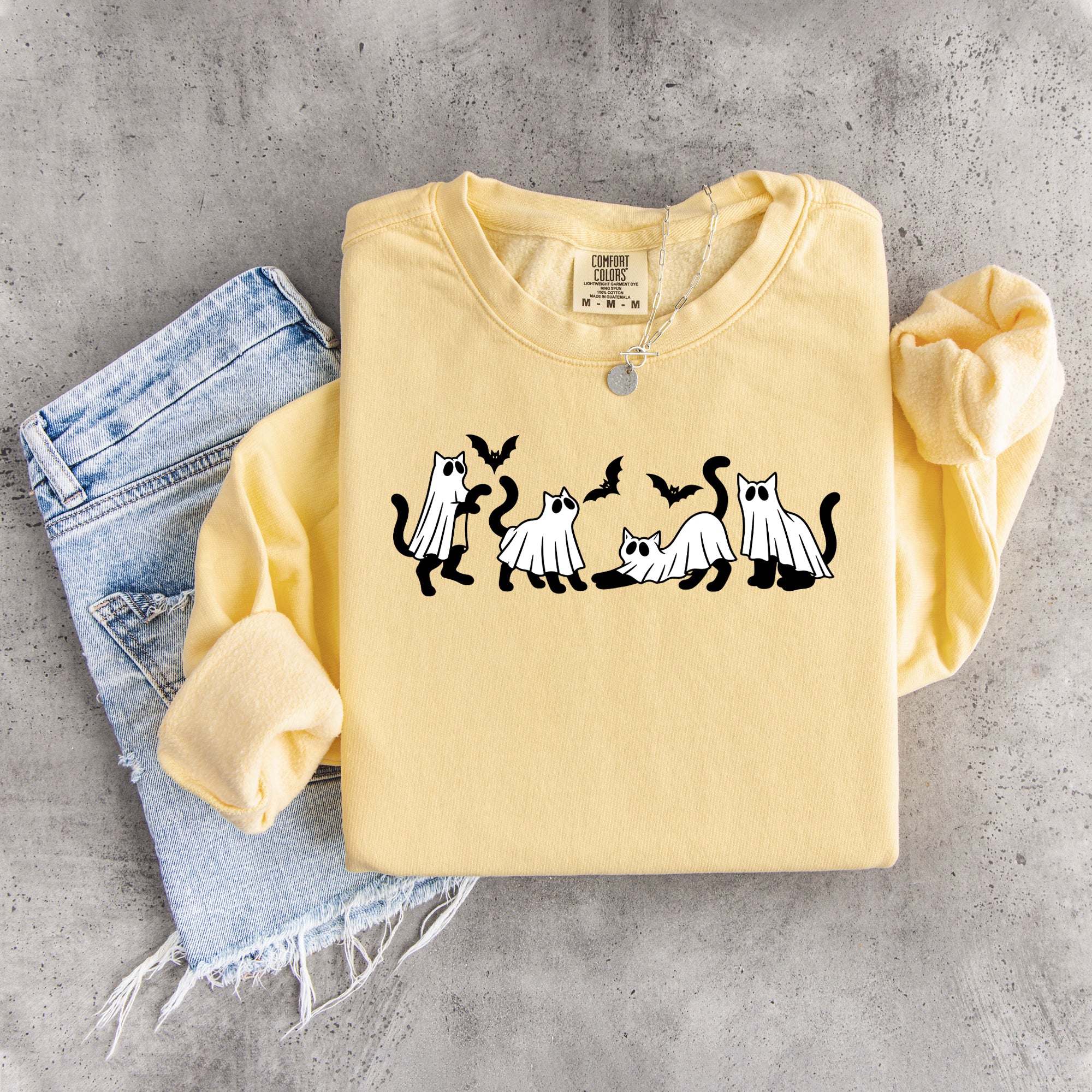 Sweat-shirt brodé « Chat fantôme »