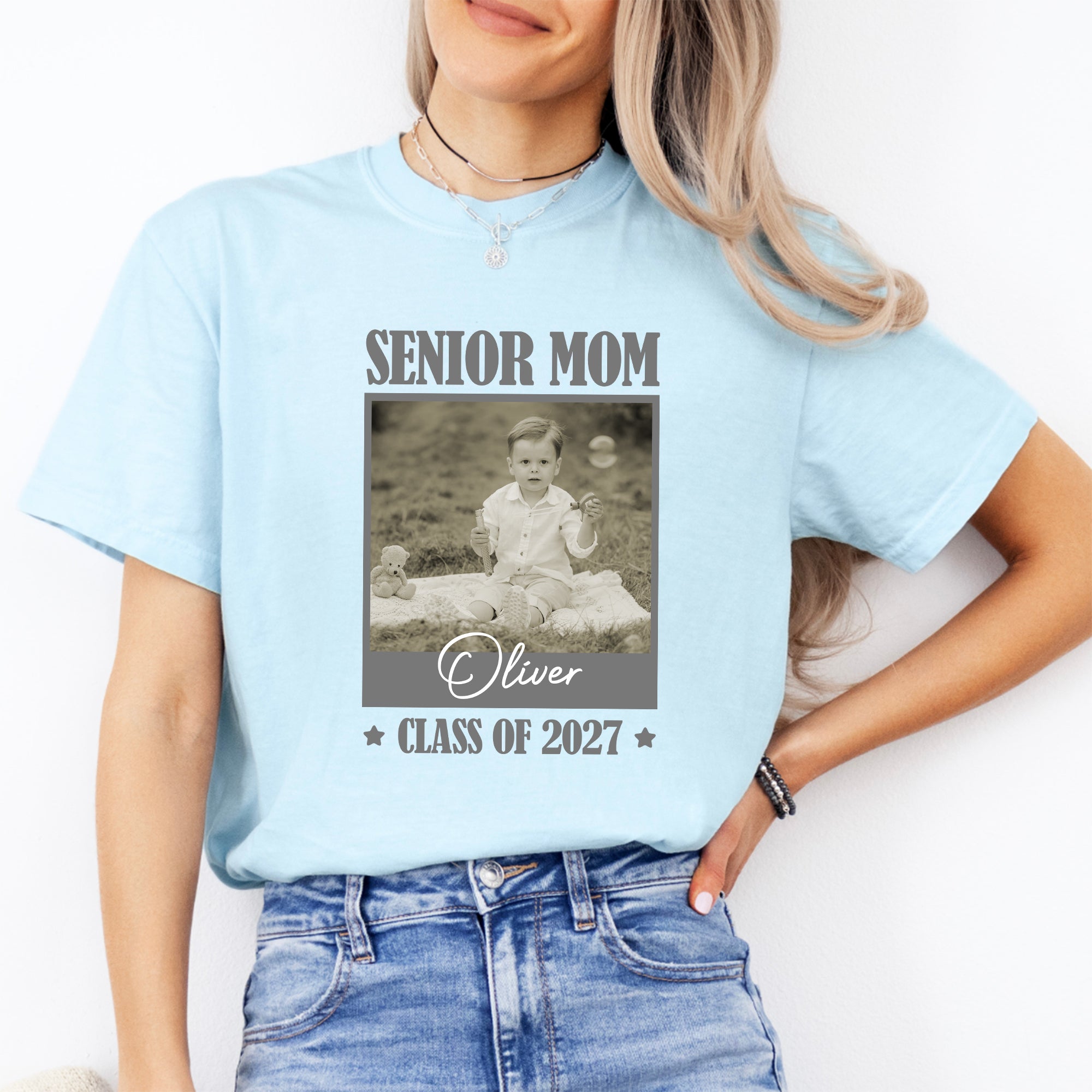 Personalized Senior Mom 2027 Tee