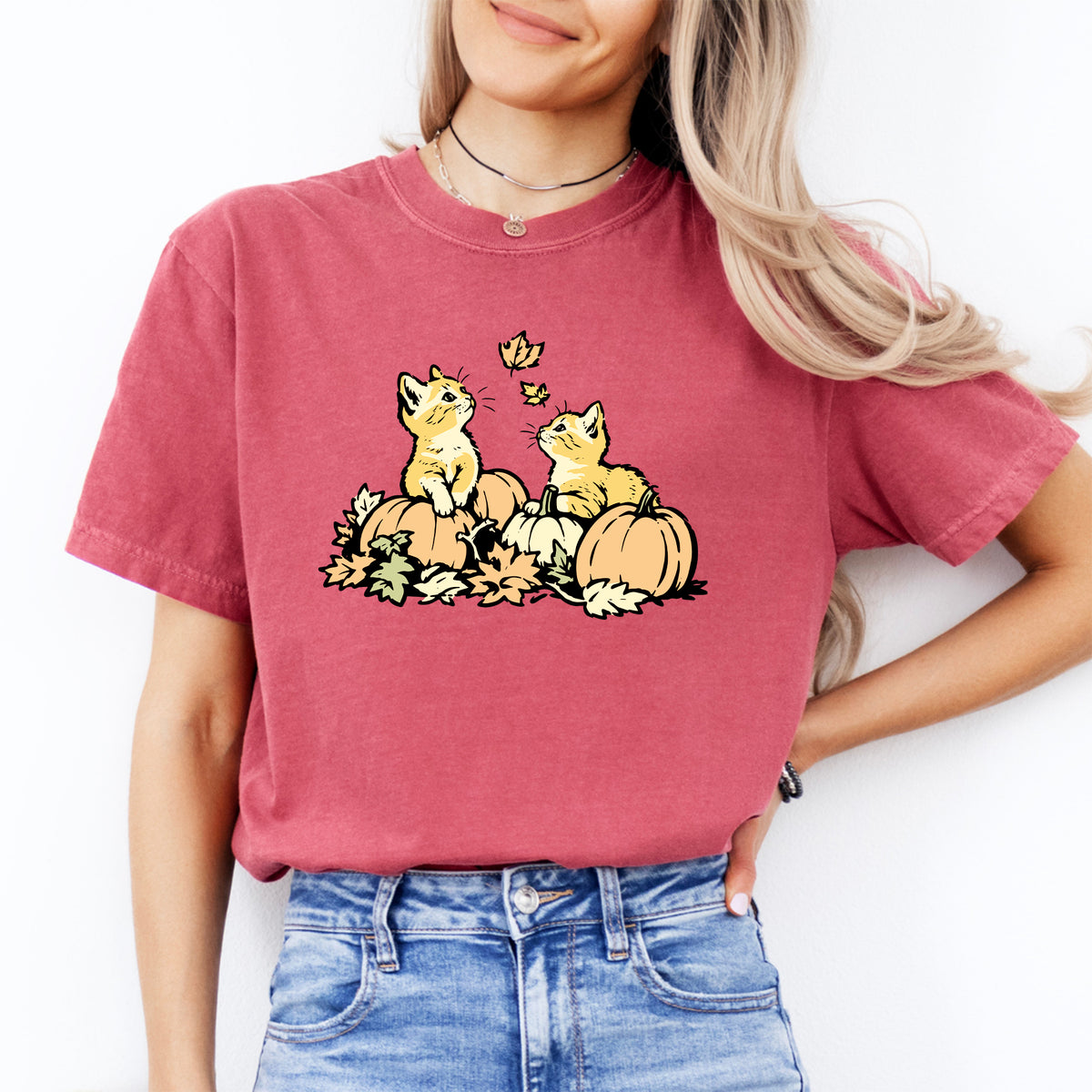 T-shirt mignon avec chaton et citrouille