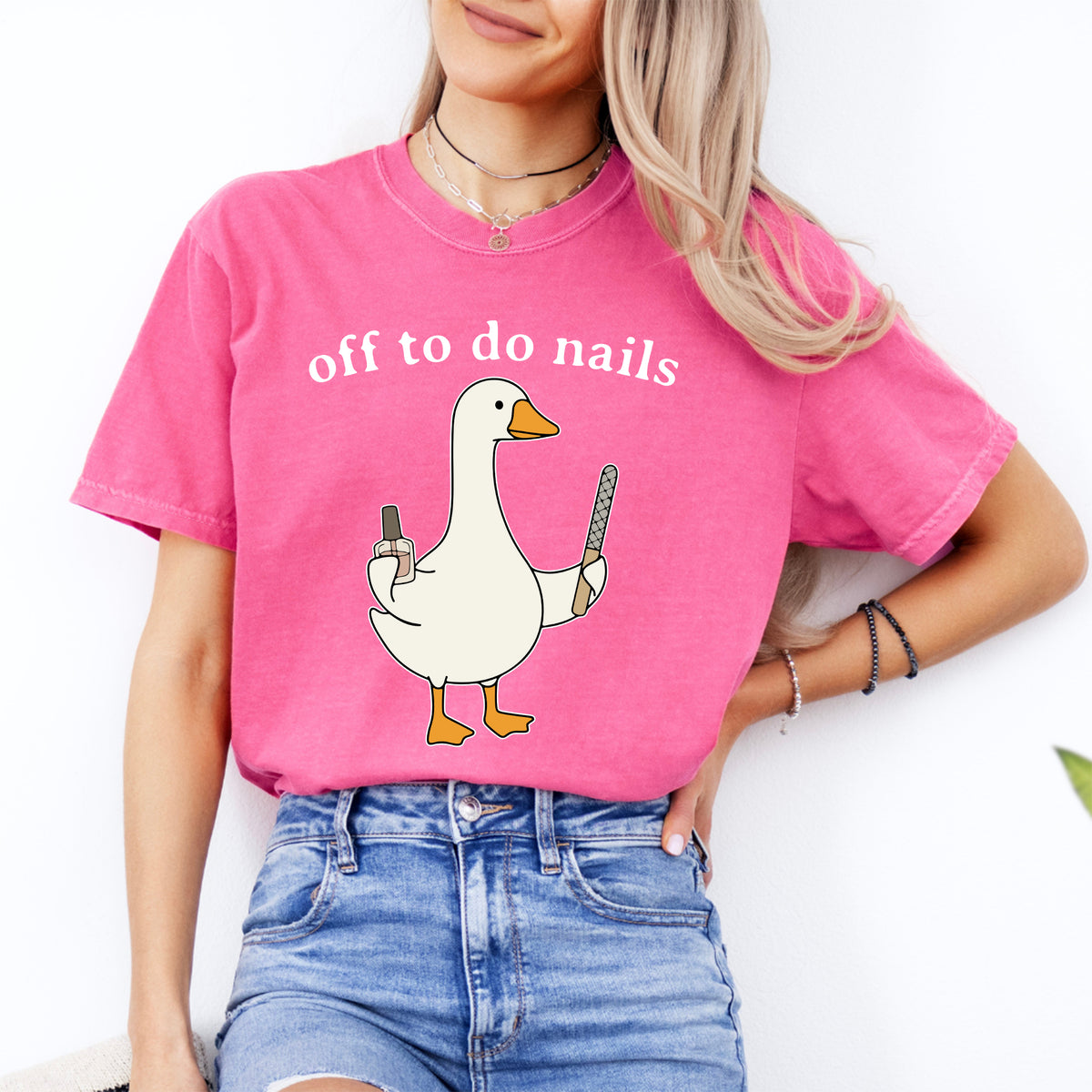 Camiseta «Off To Do Nails»