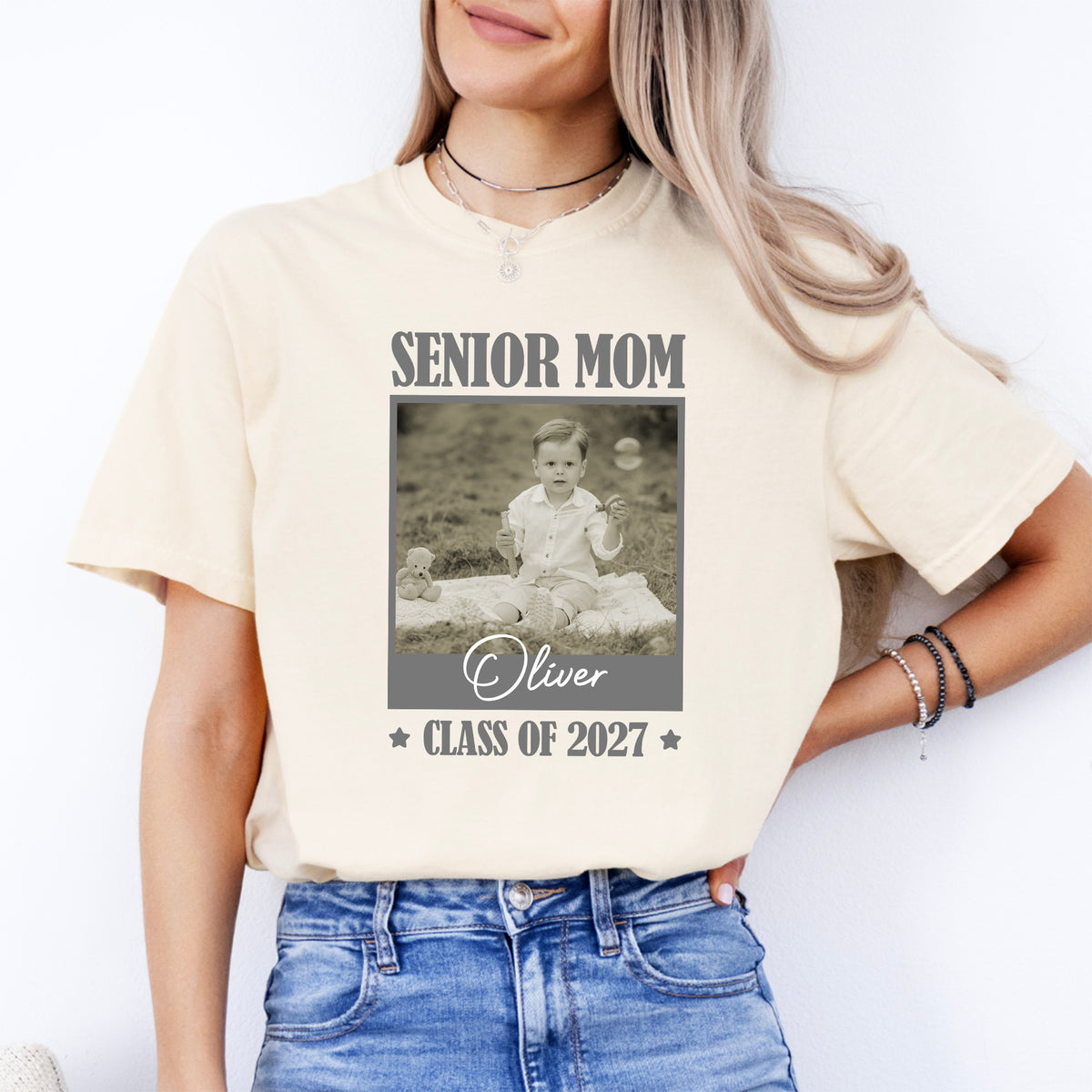 Personalized Senior Mom 2027 Tee
