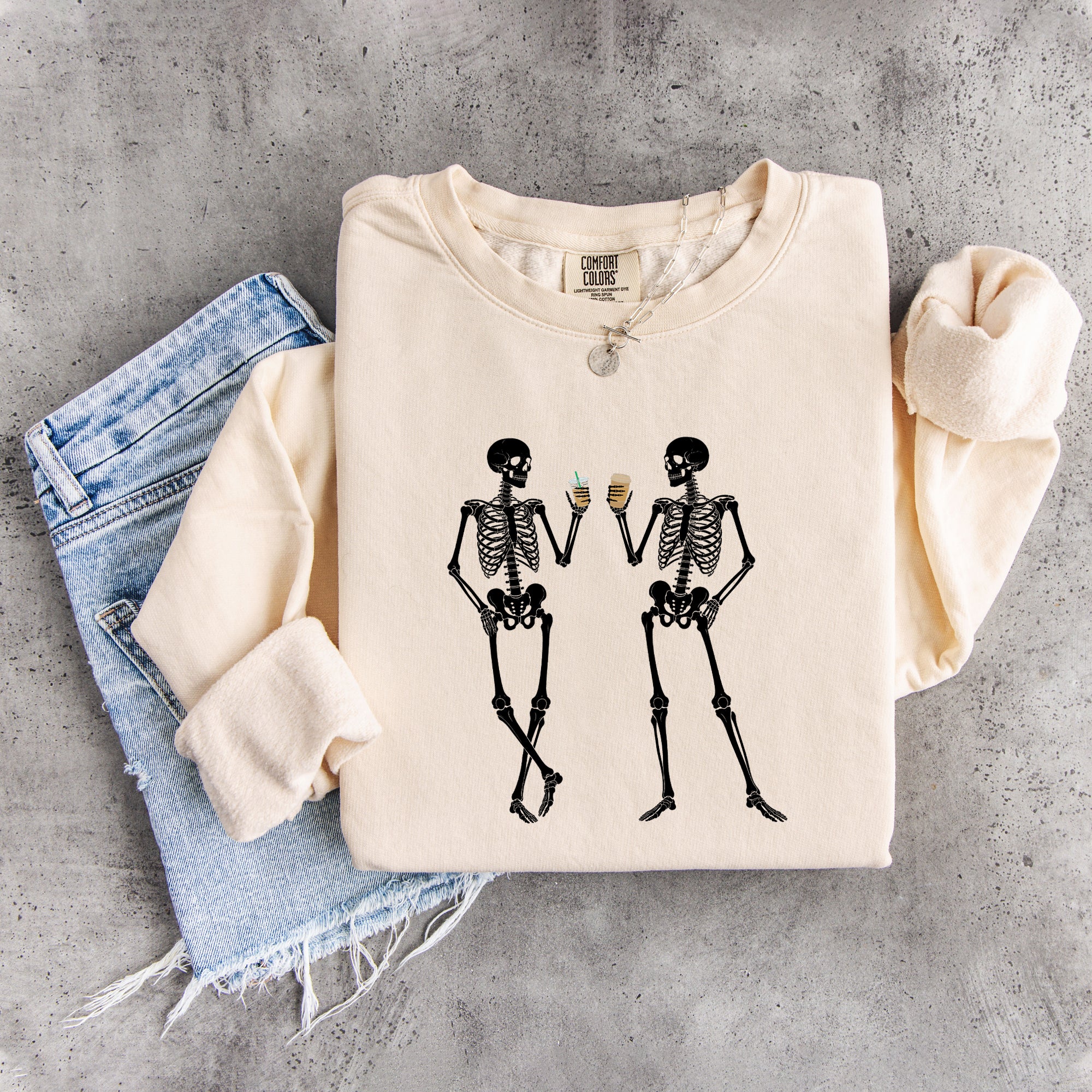 Sweatshirt „Skelett trinkt Kaffee“