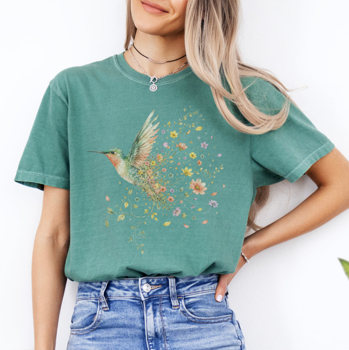 T-Shirt mit Kolibri und Wildblumen
