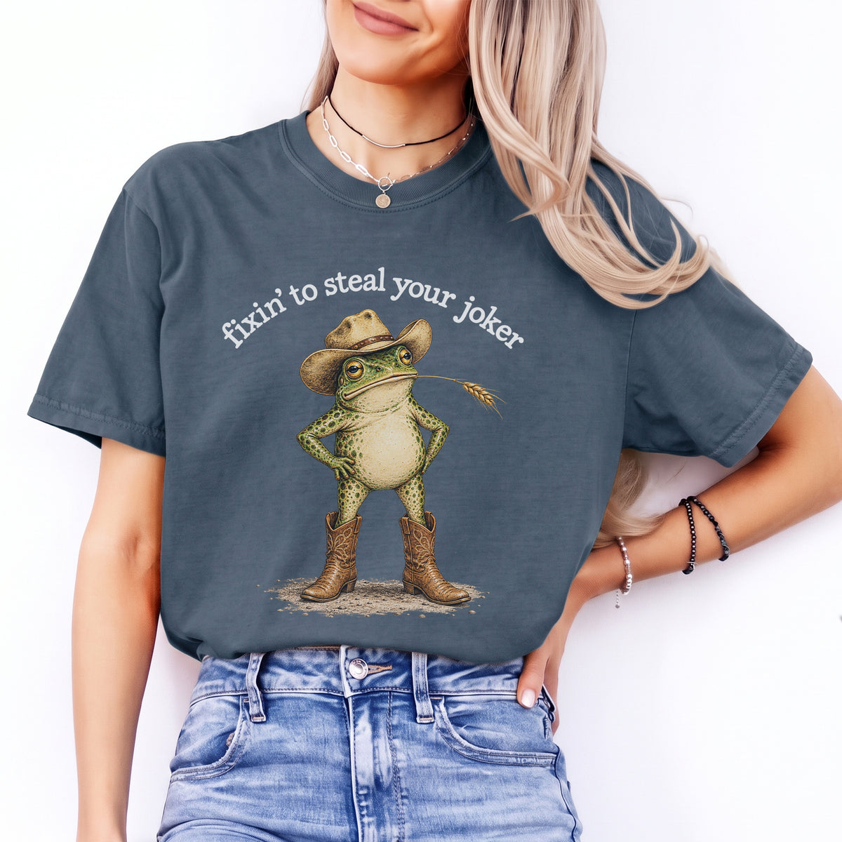 Camiseta «A punto de robarte tu comodín»