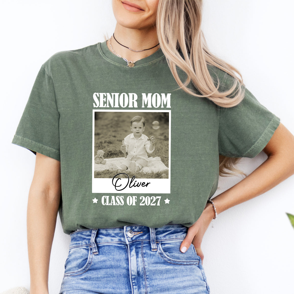 Personalized Senior Mom 2027 Tee