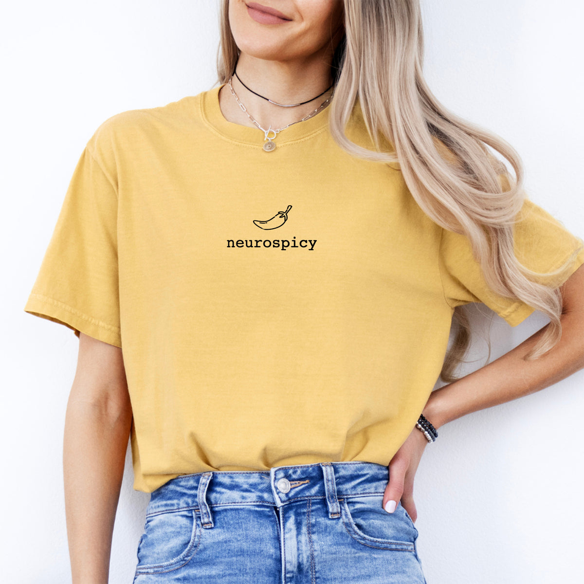 Camiseta minimalista neurodivergente