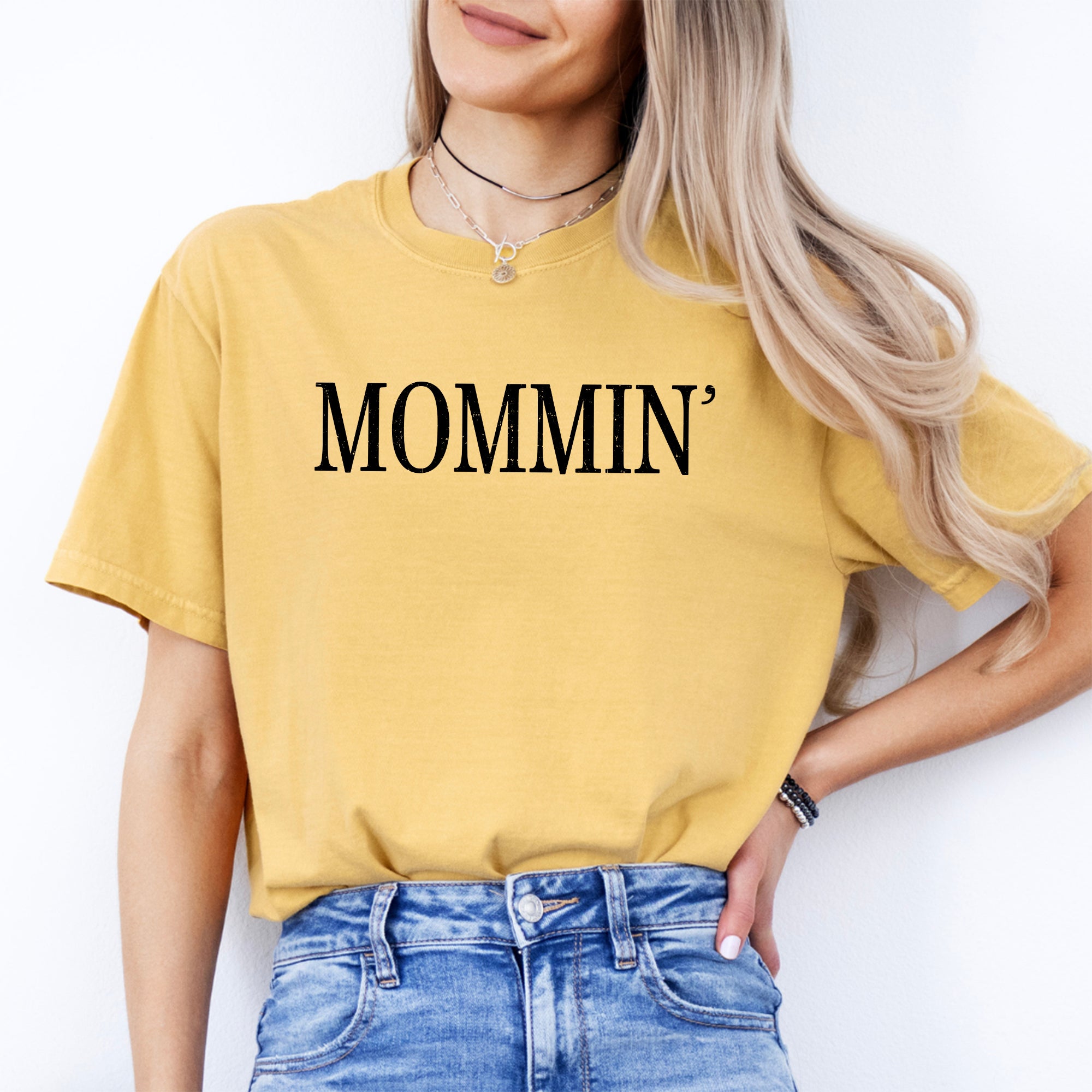 Mommin Tee
