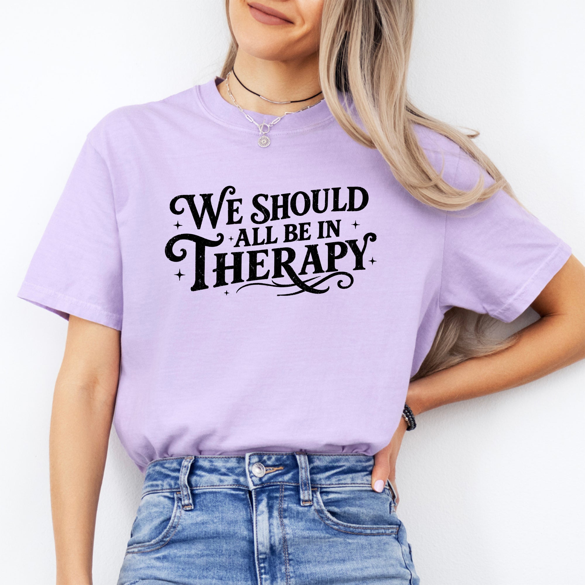 T-Shirt „Wir sollten alle in Therapie sein“