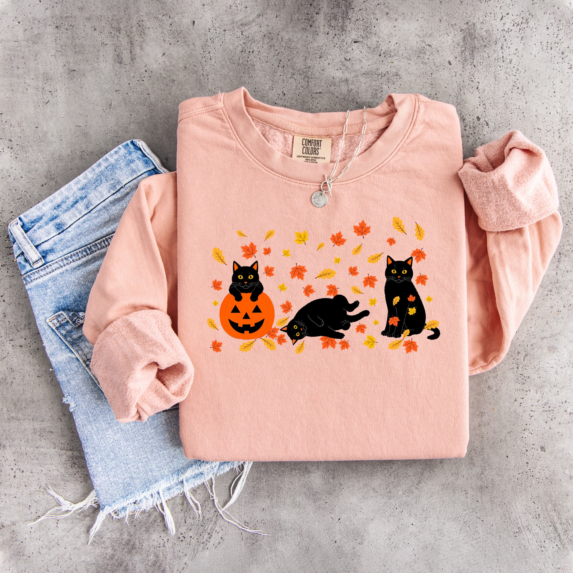 Schwarzes Herbst-Sweatshirt mit schwarzer Katze