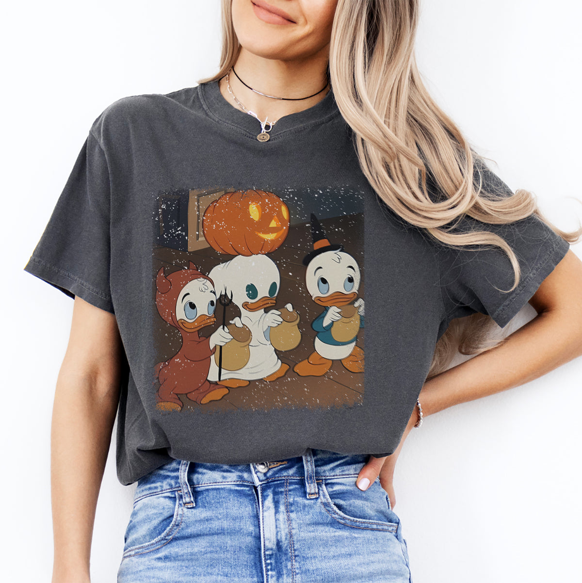 Nostalgisches Halloween-Retro-T-Shirt mit Entenmotiv – „Trick Or Treating Ducks“