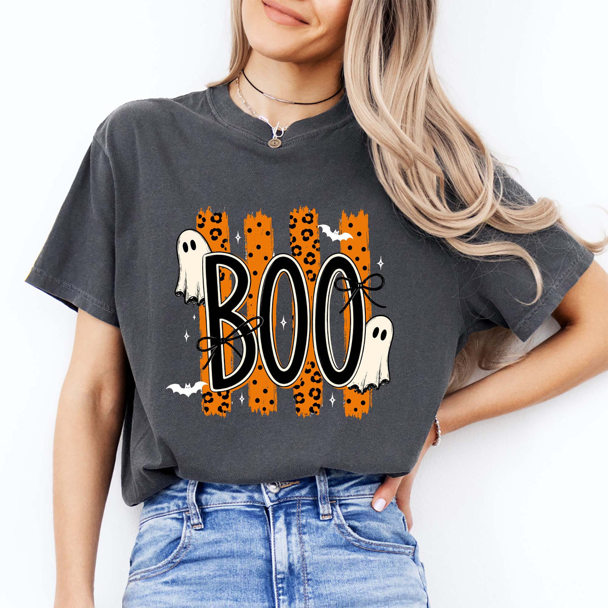 Cute Ghost Autumn Graphic Shirt – \"BOO\" Spooky Striped Halloween Art