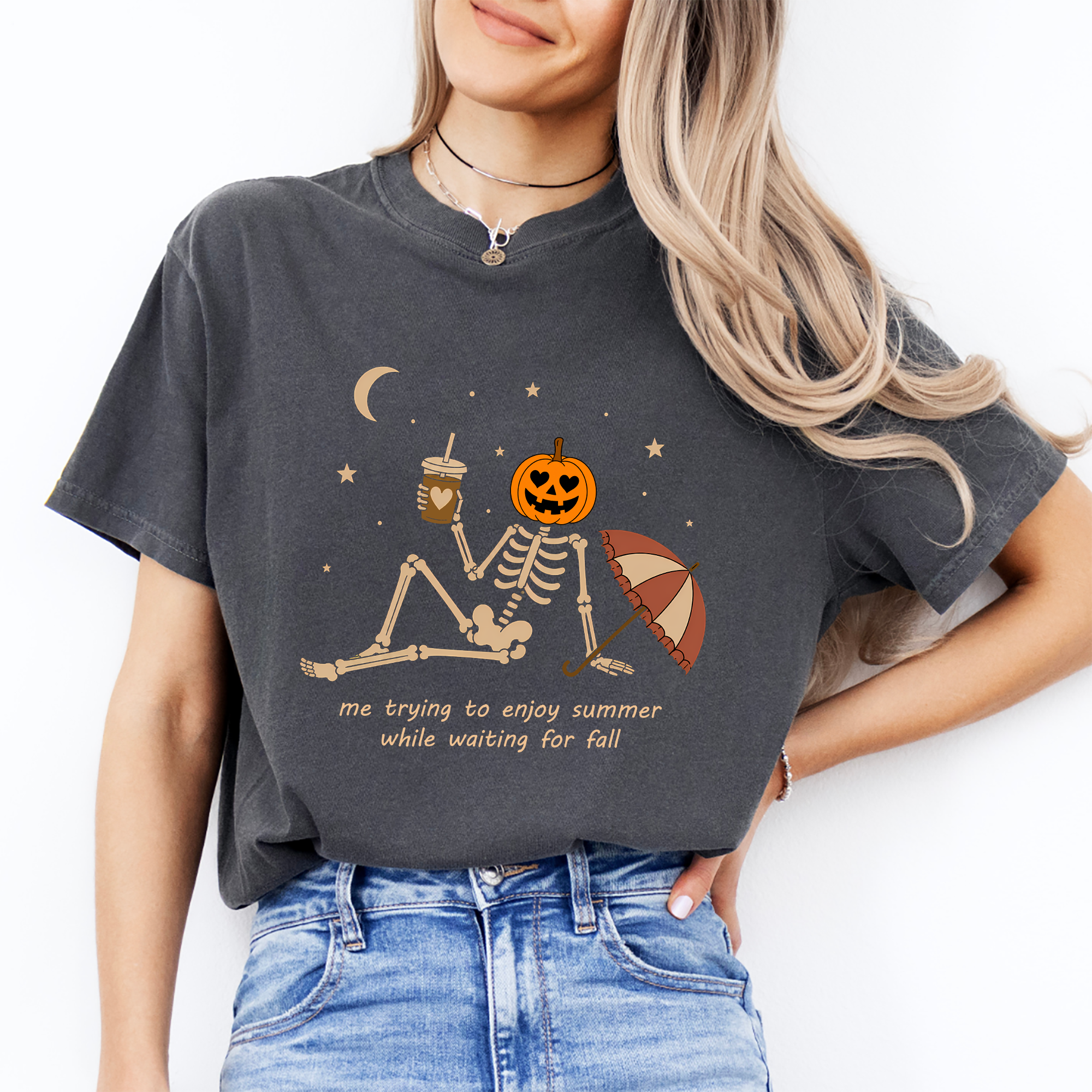 T-shirt amusant à motif squelette « En attendant l’automne »