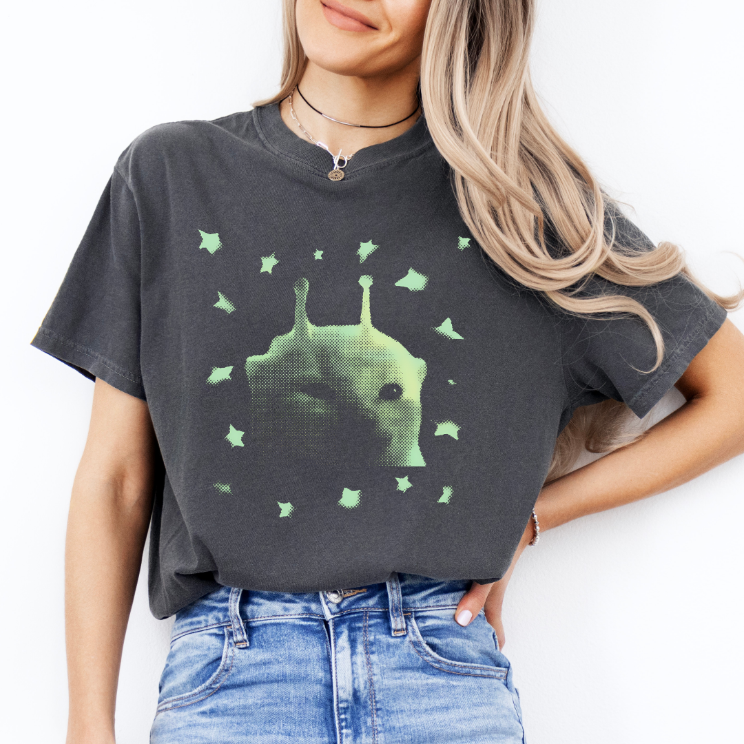 Y2k Alien Cat meme Tee