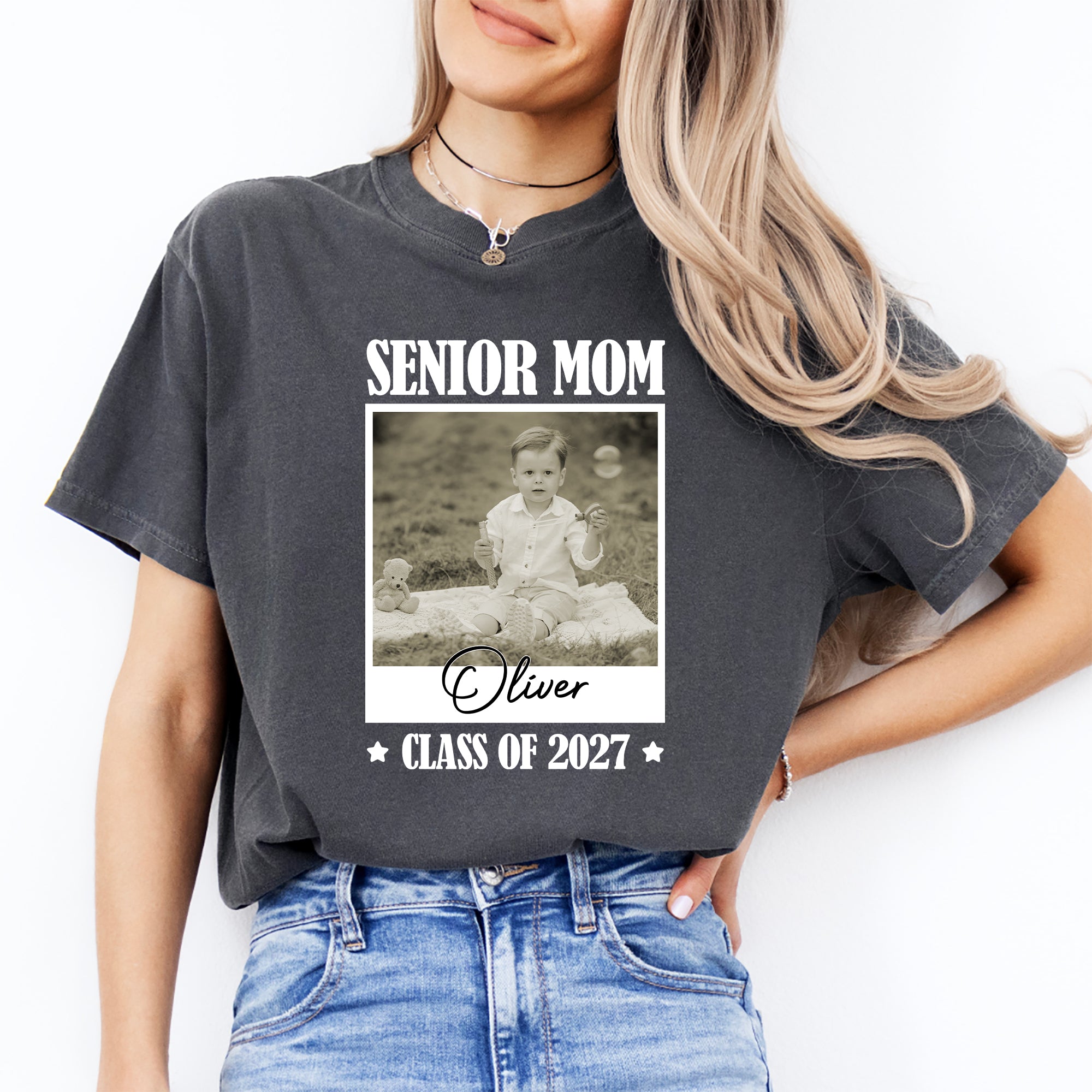 Personalized Senior Mom 2027 Tee