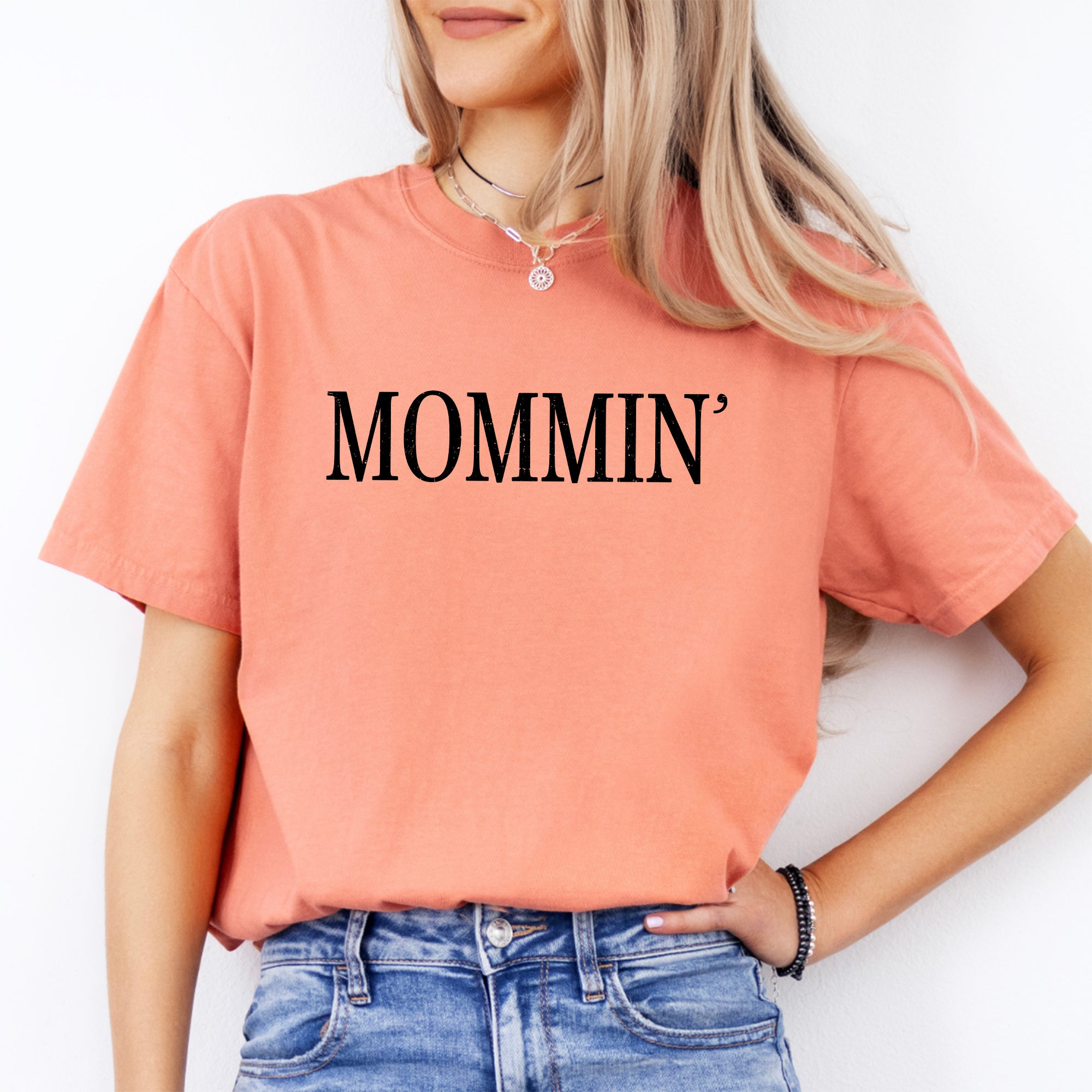 Mommin Tee