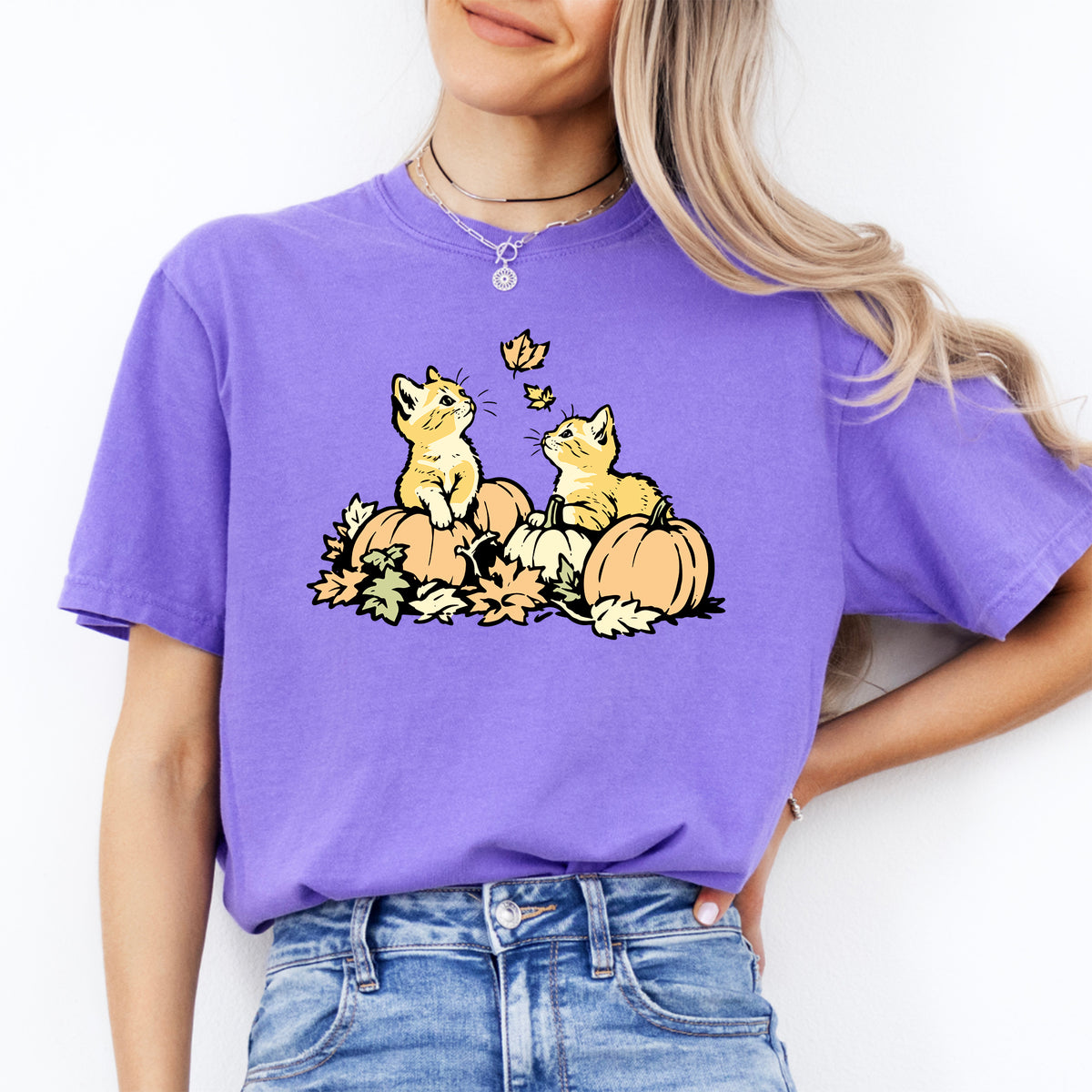 T-shirt mignon avec chaton et citrouille