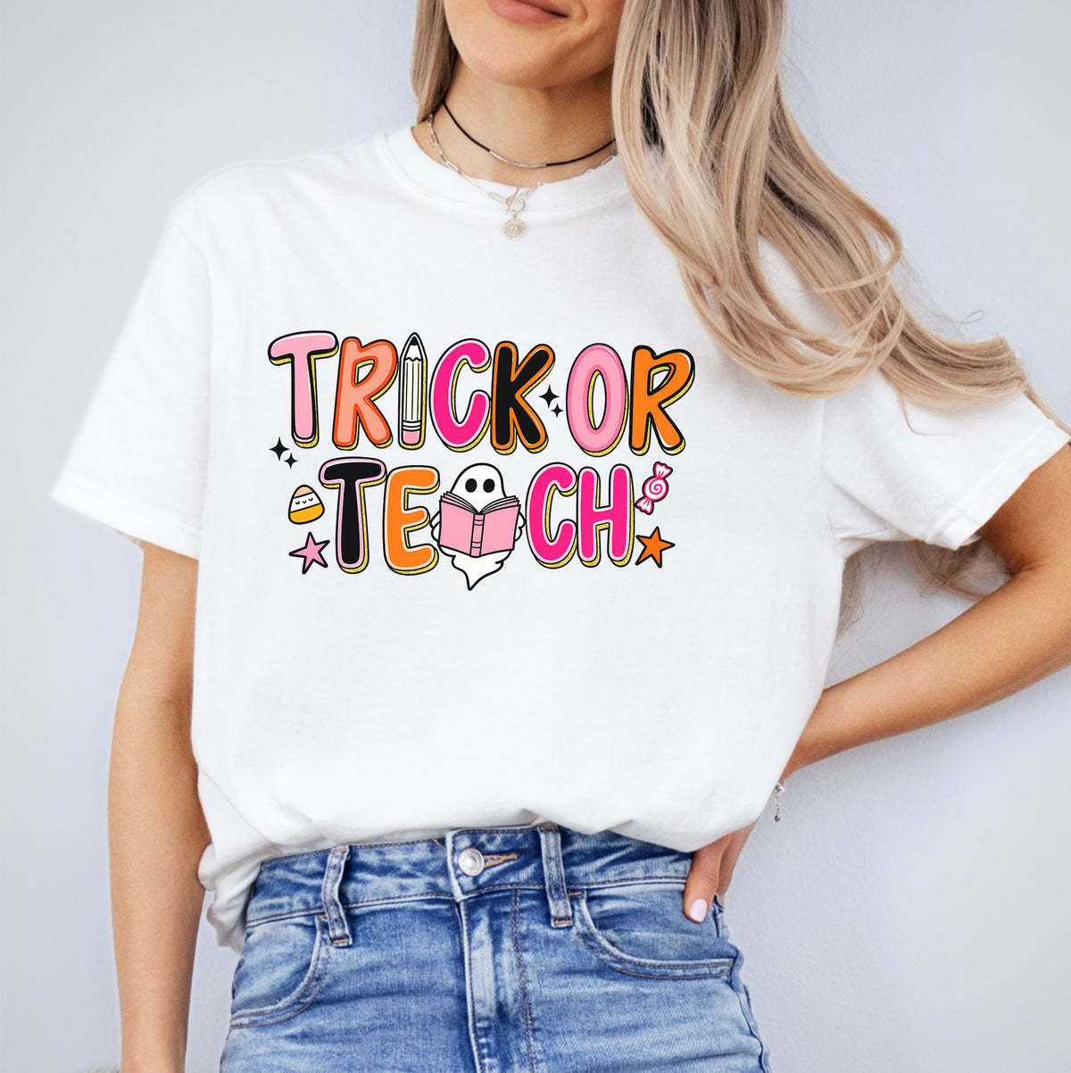 Halloween-Shirt für Pädagog:innen mit Spirit-Motiv – „Trick Or Teach“