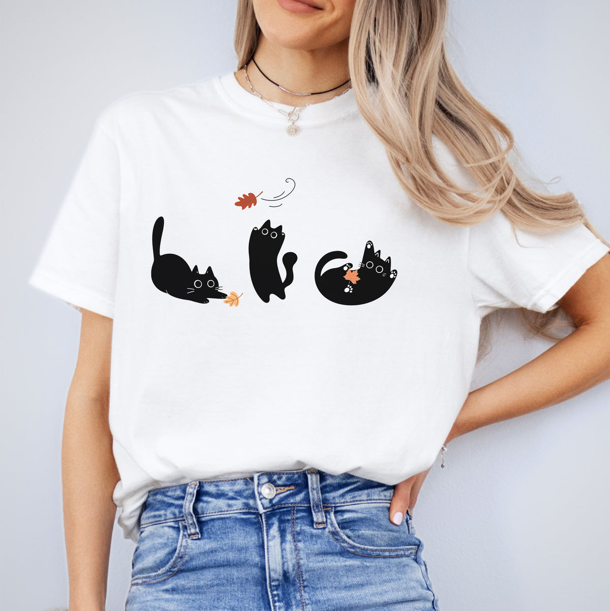 T-shirt Chats noirs et feuilles d’automne
