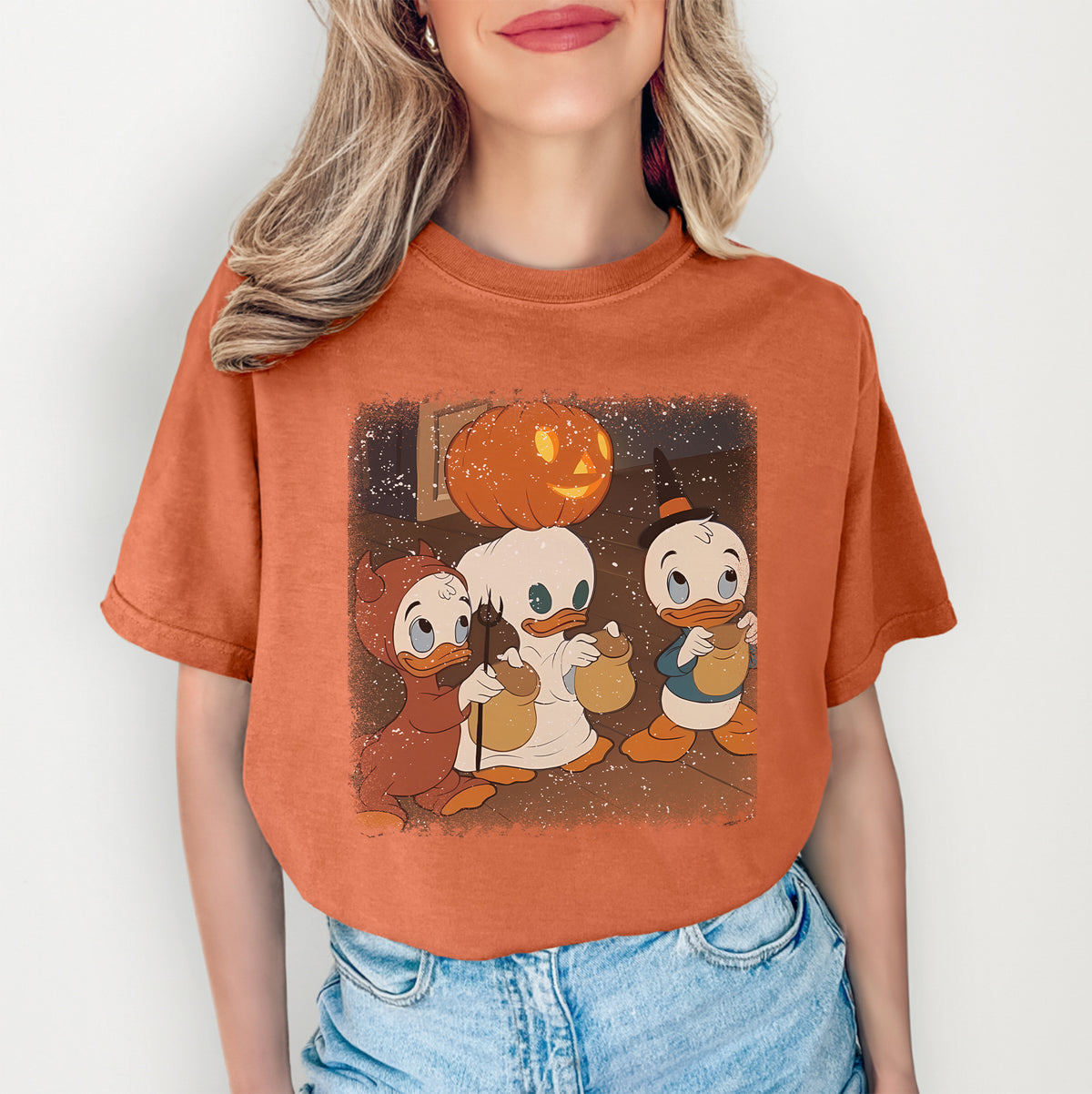 Nostalgisches Halloween-Retro-T-Shirt mit Entenmotiv – „Trick Or Treating Ducks“
