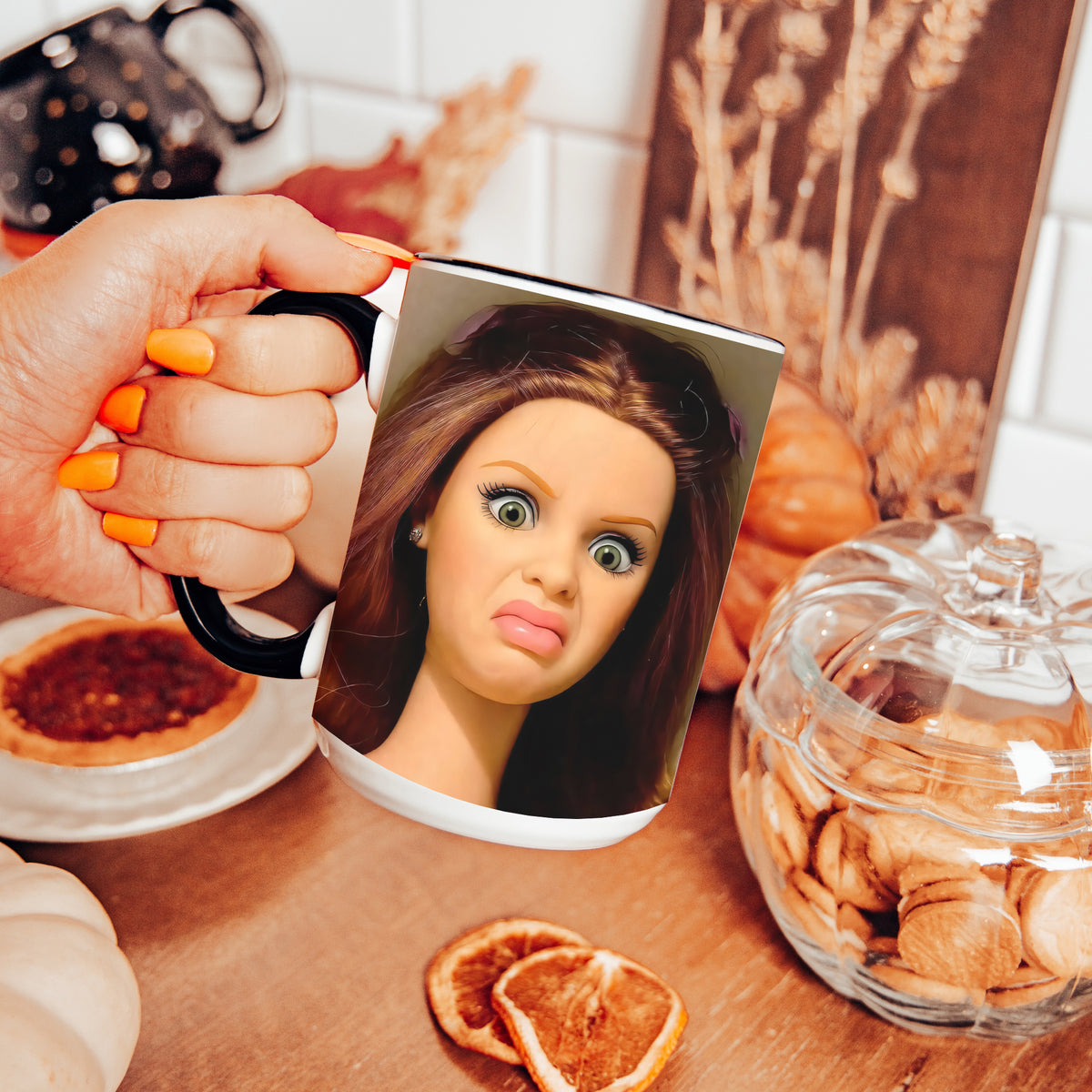 Kaffeetasse mit Ekel-Doll-Meme
