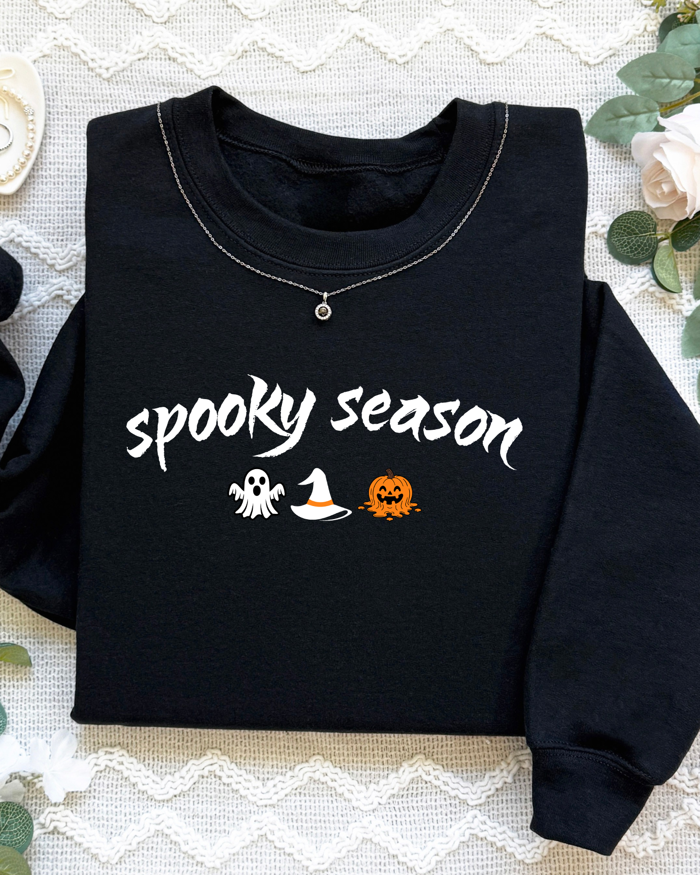 Sweat-shirt brodé « Saison des frissons »