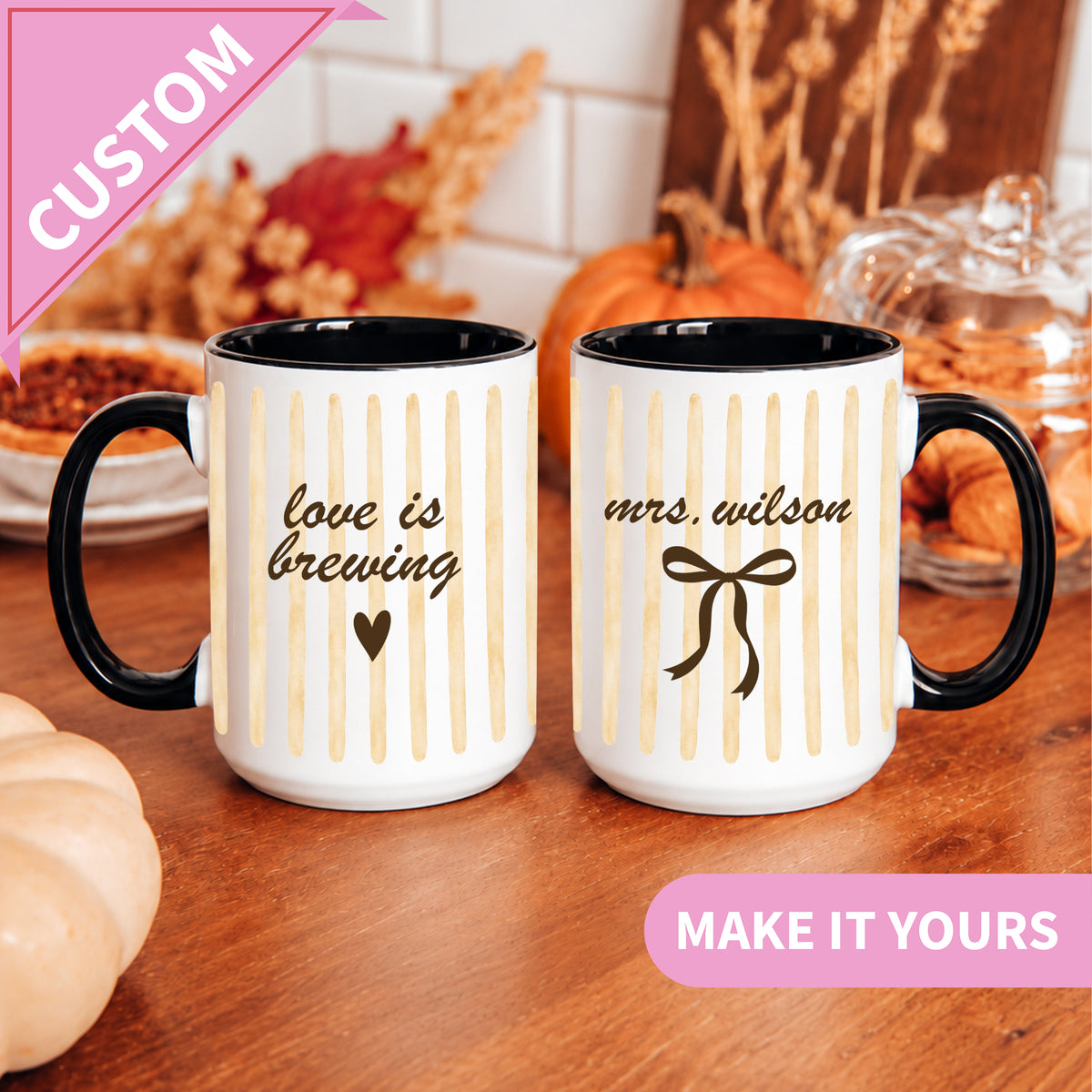 Personalisierte Tasse „Liebe liegt in der Luft“