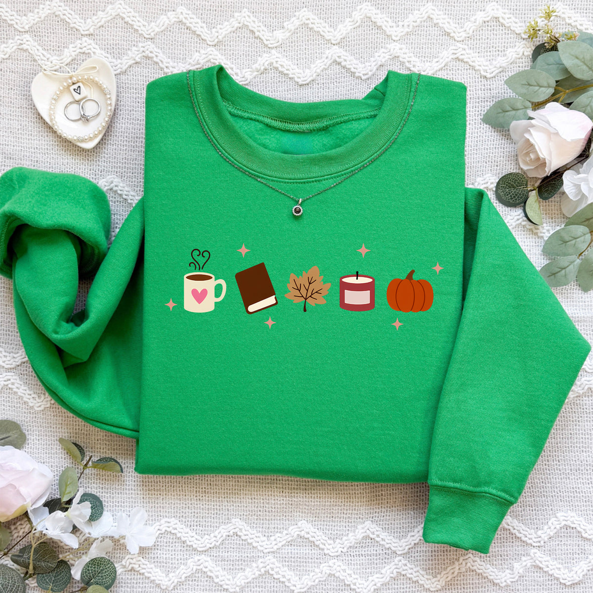Besticktes Sweatshirt für Buchliebhaber im Herbst – Kuscheliger Pullover für den Herbst