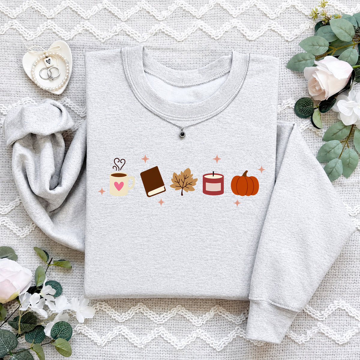 Besticktes Sweatshirt für Buchliebhaber im Herbst – Kuscheliger Pullover für den Herbst