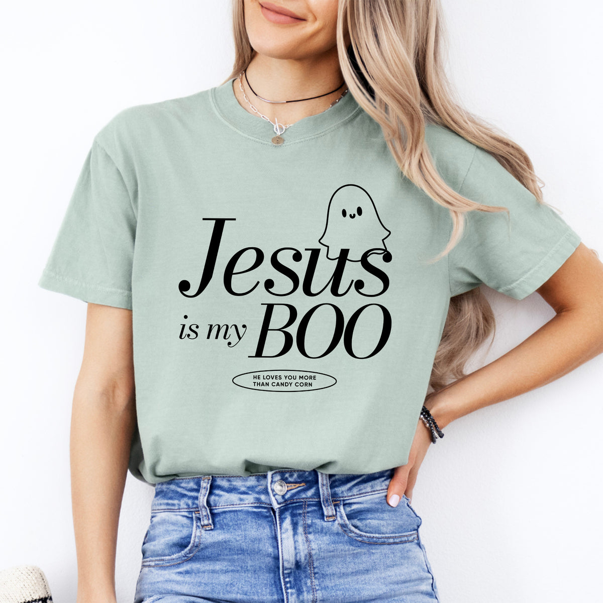 „Jesus Is My BOO“ – Niedliches christliches Oberteil mit Spooky-Season-Motiv