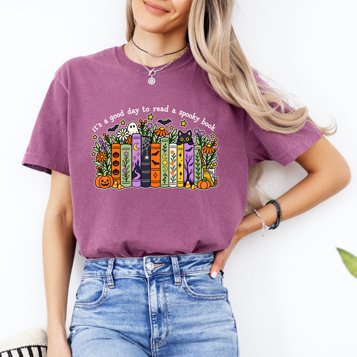 Camiseta «Hoy es un buen día para leer un libro de miedo»