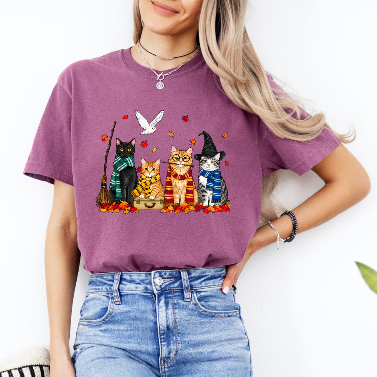 T-shirt d’Halloween avec des chats sorciers