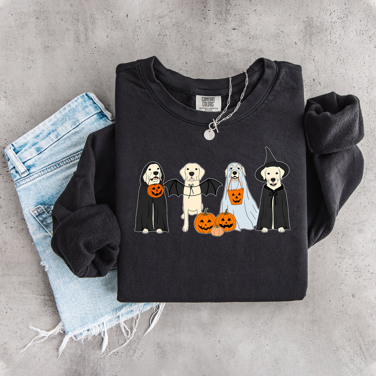 Sudadera de Halloween con labrador amarillo