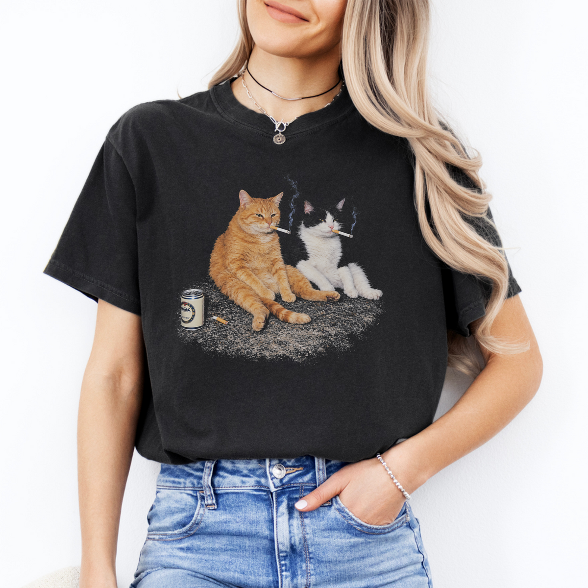 Funny Retro Smoking Cats Graphic Tee in Black