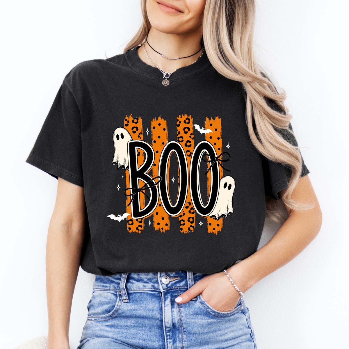 Cute Ghost Autumn Graphic Shirt – \"BOO\" Spooky Striped Halloween Art