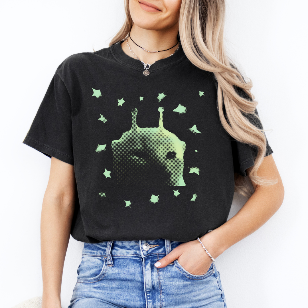 Y2k Alien Cat meme Tee